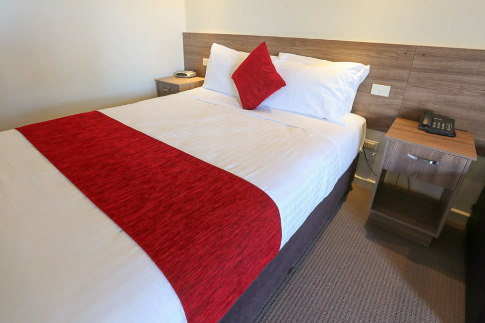 Commodore Mildura Motel エクステリア 写真